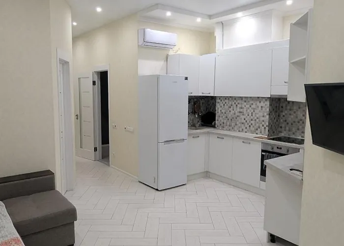 біля моря, французький бульвар, відрада, траса здоров'я, центр *